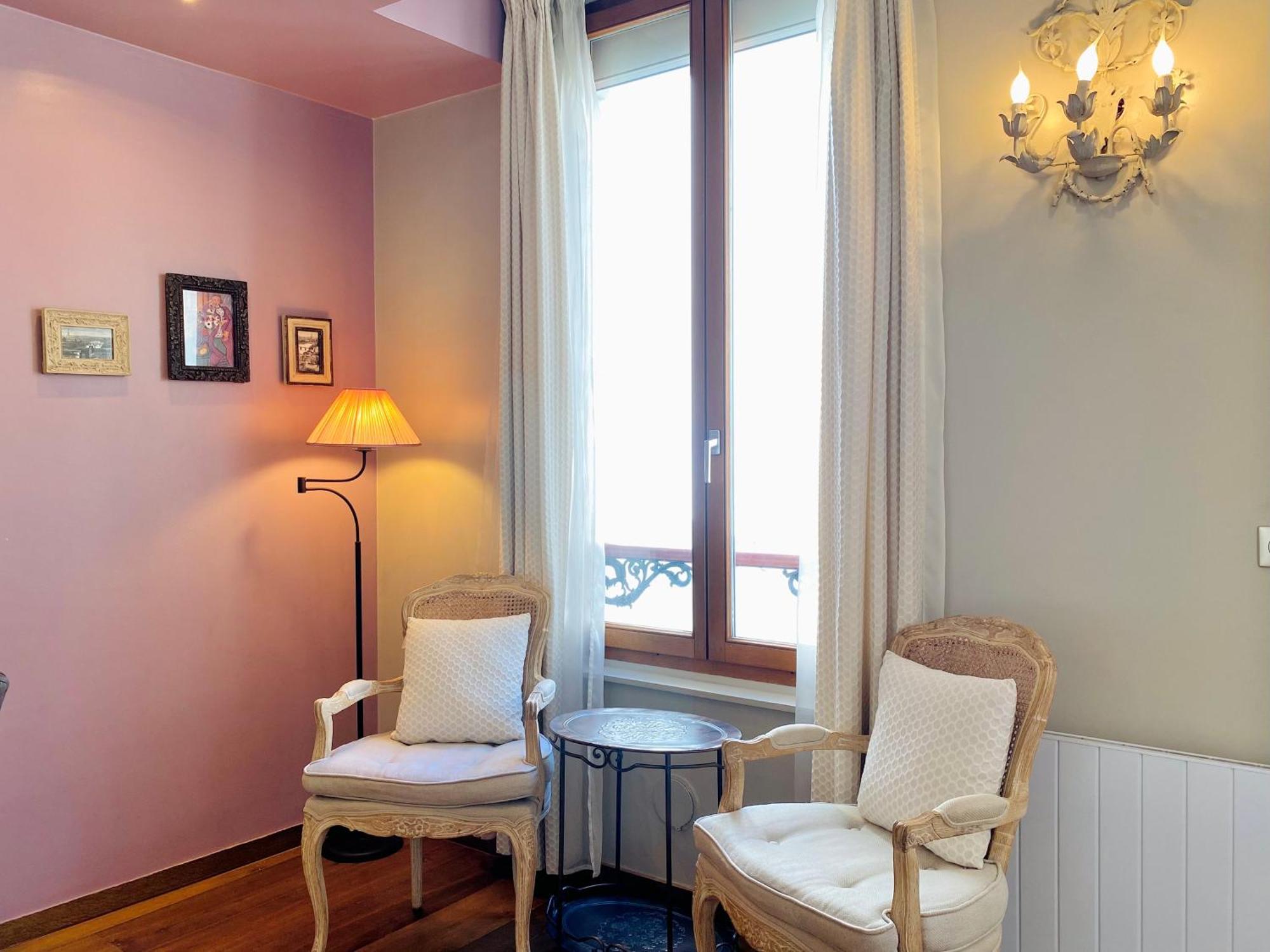Camparis - - D'hotes * Parijs